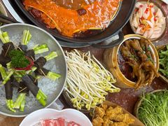 -赵美丽·重庆社区火锅·直营店(火车东站·中豪国际店)