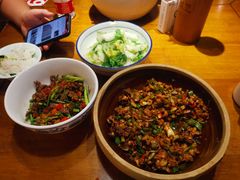 -屋里饭菜·湘菜馆(火车站店)