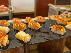 -大中华希尔顿酒店-念自助餐·嗨啤·小龙虾
