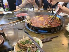 -黄潇洒老火锅(九眼桥宏济巷店)