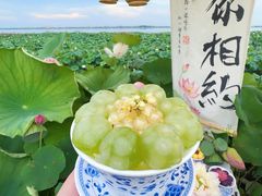 -七的湖·晚芳亭·阳澄湖农家菜·大闸蟹(莲花岛店)