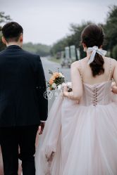 -曼青婚纱礼服馆