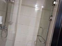 -豪泰168酒店(无锡上马墩靖海地铁站店)