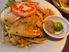 -大头虾越式风味餐厅(光明广场店)