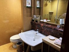 -锦州元都大酒店(凌河古塔夜市店)