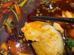 -乡土特色.冷锅鱼.牦牛肉汤锅