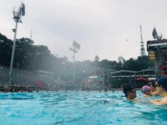 -越秀山游泳场