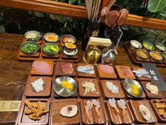 -银米·云南传统过桥米线(双廊黑金冠店)