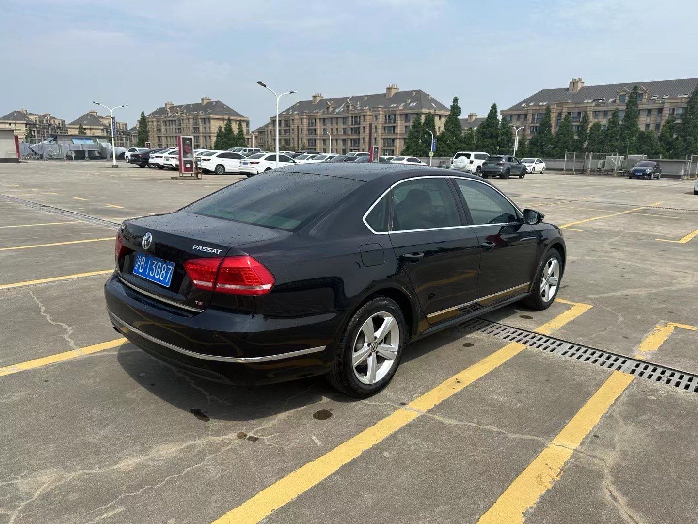 14年帕萨特御尊 1.8t 大牌一手
