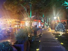 -二荆条·蜀鲜汇城市森林火锅