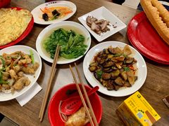 -同济大学本部学苑饮食广场