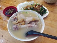 -雷祖芳老妈蹄花店