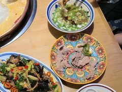 -洱火云南酸菜牛肉火锅(石景山当代商城店)