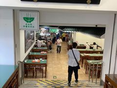 -护国寺小吃(动物园店)