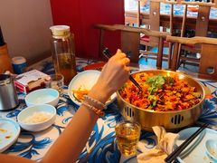 -川流不息·地道川菜·小龙虾(新松江路店)