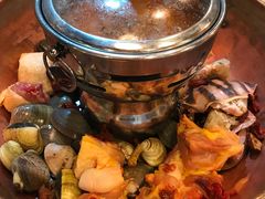 -鲜入围煮花胶鸡海鲜火锅