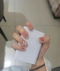 -心窑Shero's 美甲美睫美妆沙龙