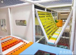 -玩塾品格乐园(宇宙太空龙旗店)