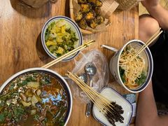 -云阿蛮云南生烫牛肉米线(奉贤路店)