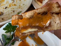 -ROAST coffee & eatery