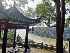 -三游洞