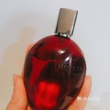 希望哪天它能出现在国内麦昆的专柜上