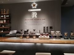 -星巴克臻选(广州好世界广场店)