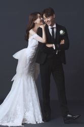 -雪中彩影婚纱摄影·微光艺术中心