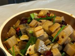 -巴厘龙虾·榜首油焖大虾(音乐学院·沿江酒馆店)