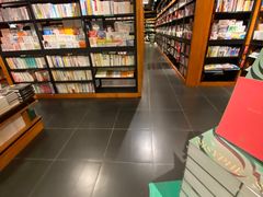 -西西弗书店&矢量咖啡(壹方购物中心店)
