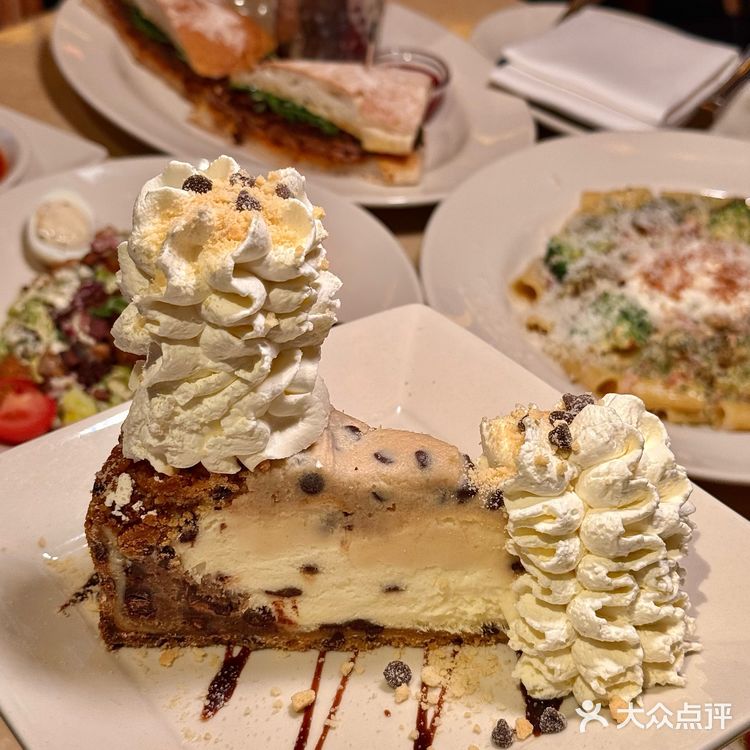 成都这么惊艳的美式西餐厅真不多了…
