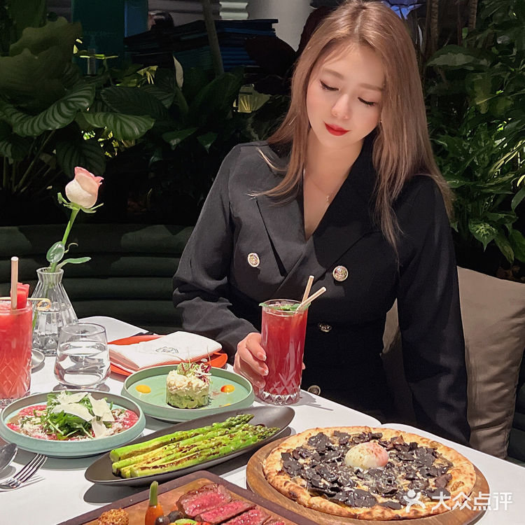 上海必吃榜意大利餐厅｜好似在花园里用餐