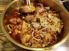 -老街称盘麻辣烫(东营万达金街店)