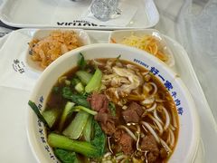 -好一家牛肉粉(山东路家乐福店)