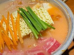 泡菜肥牛部队锅-春熙台韩国料理·章鱼肥牛(西丽店)
