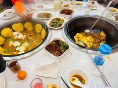 -鲁员外地锅鸡地锅鱼(古墩路店)