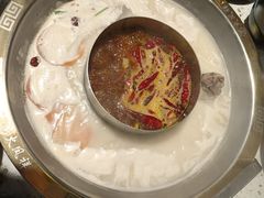-炙爱鮮貨火锅(中东砂之船店)