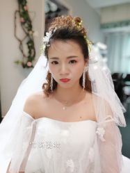 -雪莉美妆婚纱馆