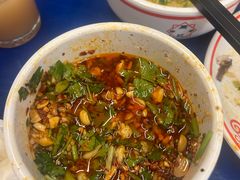 -牛华周记麻辣烫起源店