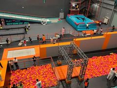 -极限PLAY运动娱乐新世界·团建派对潮玩休闲馆·室内蹦极高空游乐园