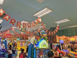 -莫莉幻想儿童乐园(武汉经开永旺店)