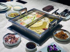 -宽坐河鲜馆(凤城九路店)