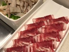 -海底捞火锅鲜切牛肉主题店(长寿路店)