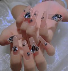 -UGIRL有个美甲