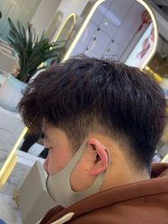 -虫二·专注健康烫染沙龙