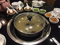 -丫丫汤膳打边炉(宏府408坊店)