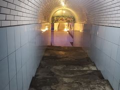 -洞庭洲·防空洞火锅·烧烤·铜锅涮肉(新百广场店)