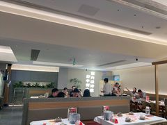 -肥肥虾庄·金牌油焖大虾(汉口城市广场店)