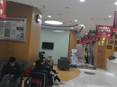 -雅悦齿科(顾村公园店)