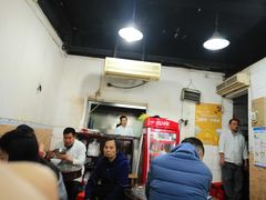 大堂-兴兴旺·冬瓜盅·啫啫煲(西华路店)